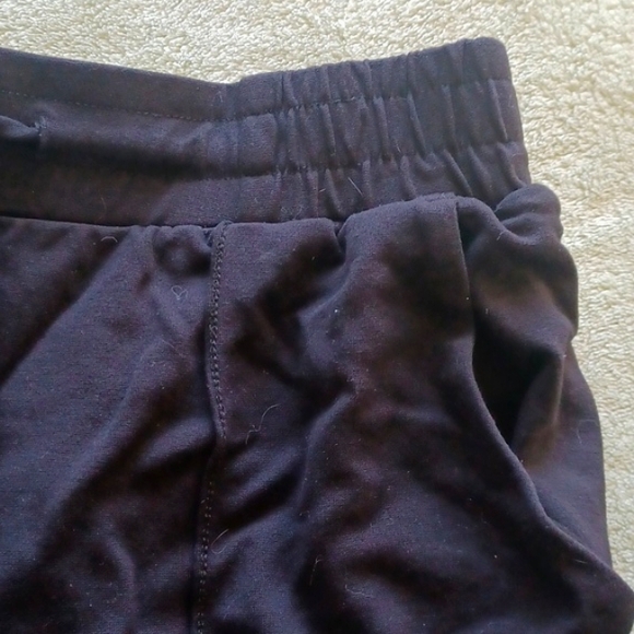 AGB Black Cropped Pants With Elastic Band And Drawstring Womans Size Small - Picture 3 of 7
